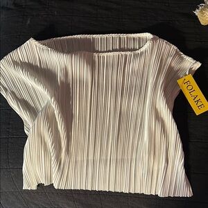 Women's Cream Pleated Top